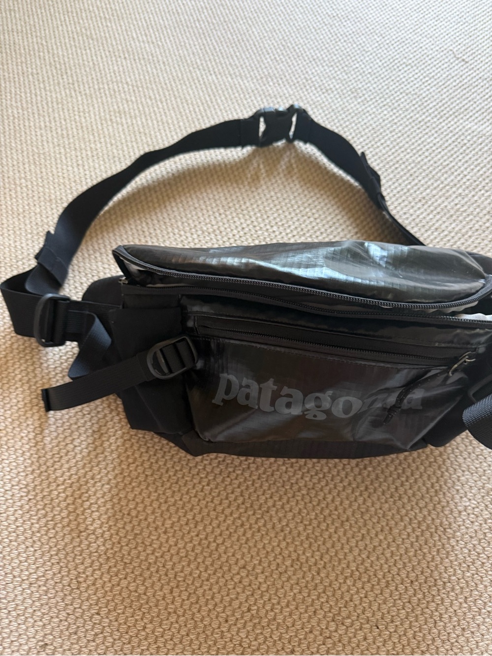 Patagonia Black Crossbody Hip pack 5L - Picture 2 of 6